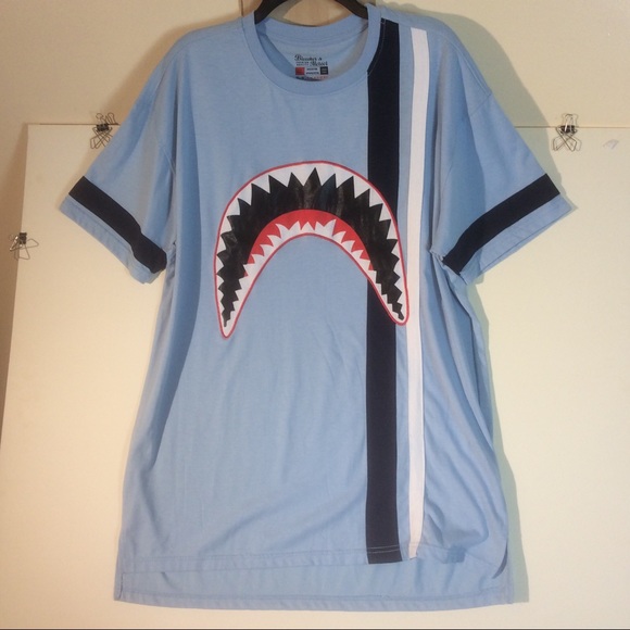 Bleecker And Mercer Sz 3XL Light Blue Shark T Shirt Embroidered Red Black Jaws - Picture 1 of 6